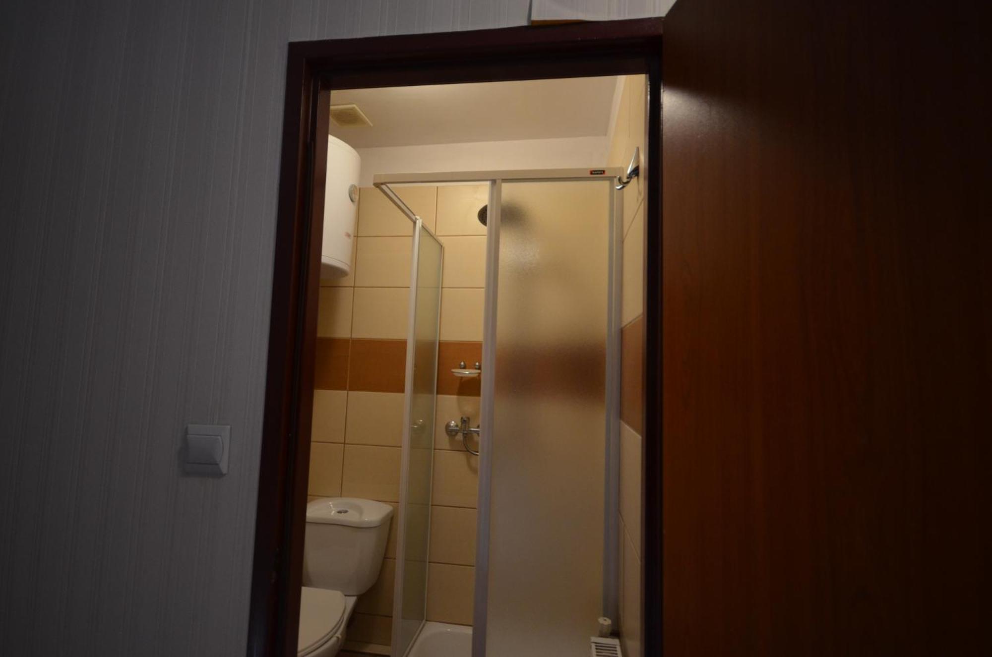 Pod Modrzewiem Mieszkania Wakacyjne Duszniki Zdroj Bagian luar foto