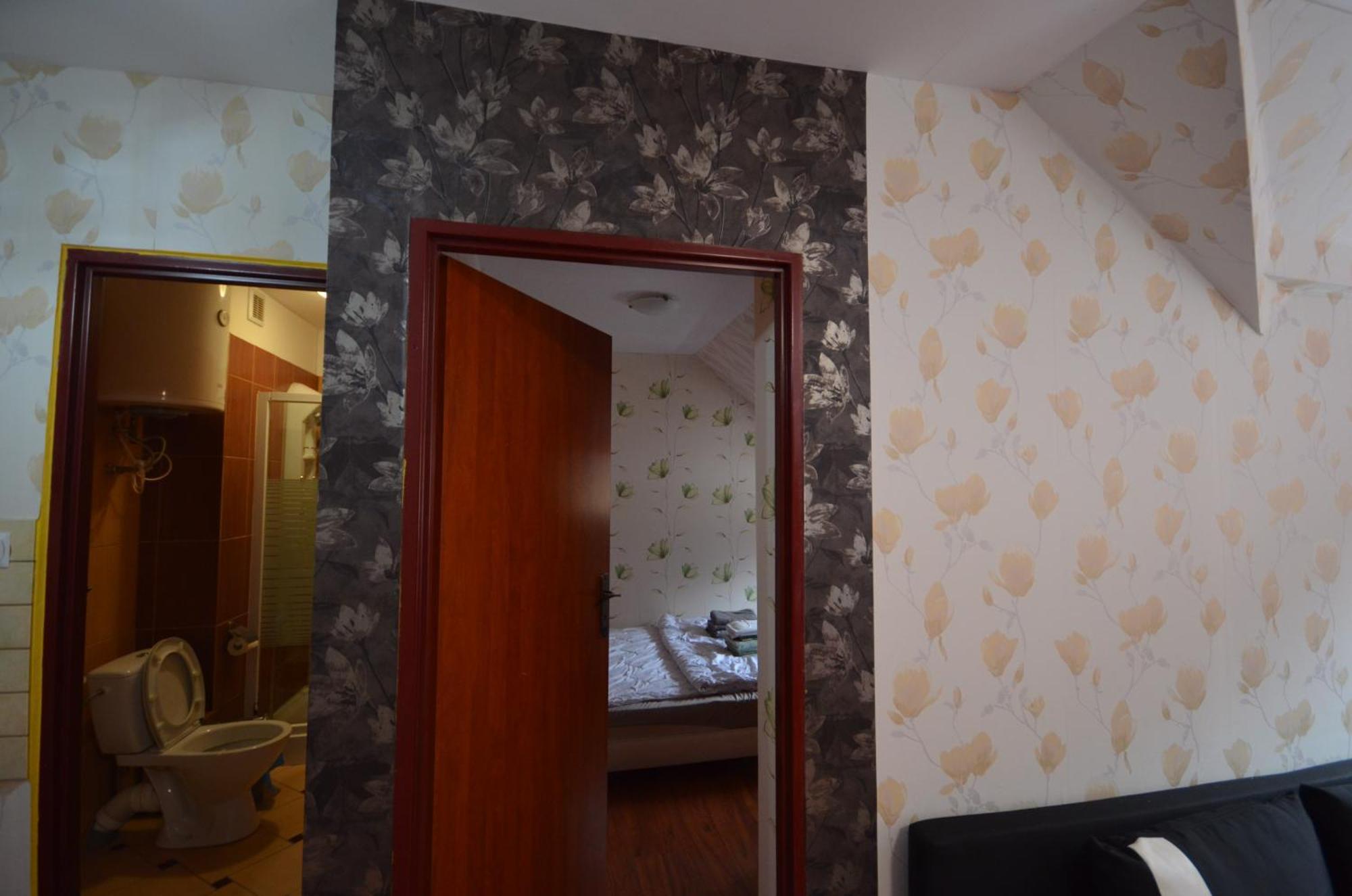 Pod Modrzewiem Mieszkania Wakacyjne Duszniki Zdroj Bagian luar foto